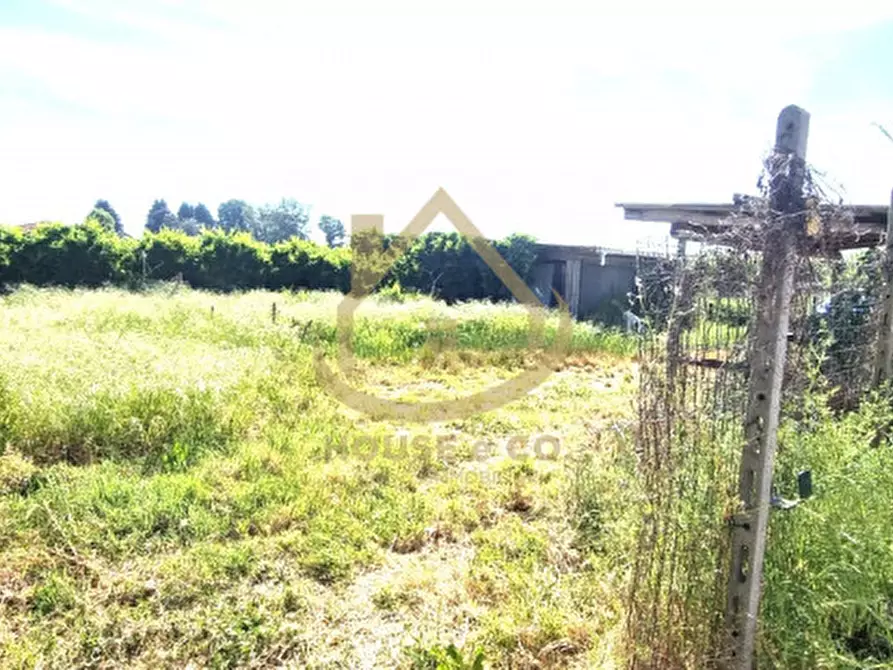Immagine 36 di Villa in vendita  in Via Vallere a Vigevano
