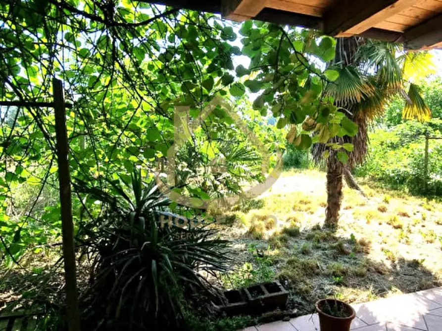 Immagine 37 di Villa in vendita  in Via Vallere a Vigevano