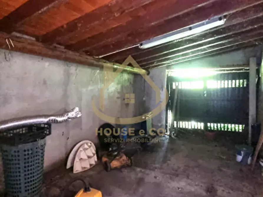Immagine 38 di Villa in vendita  in Via Vallere a Vigevano