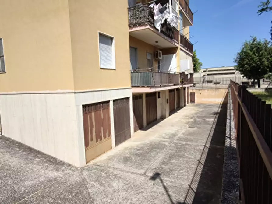 Immagine 4 di Appartamento in vendita  in Via Pietro Nenni a Fasano