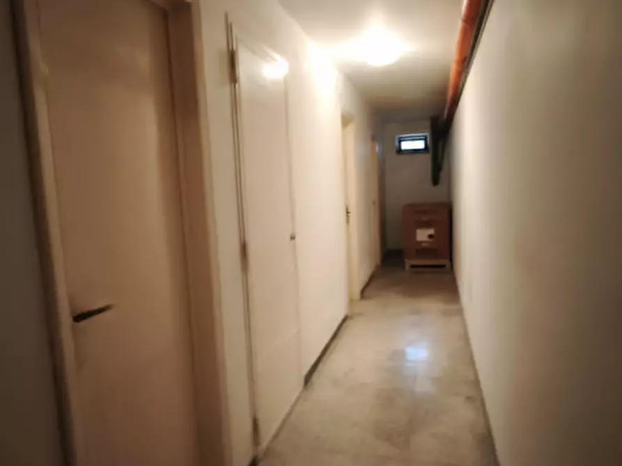 Immagine 35 di Appartamento in vendita  in Via Pietro Nenni a Fasano