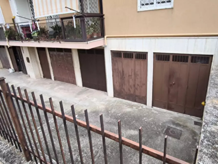 Immagine 38 di Appartamento in vendita  in Via Pietro Nenni a Fasano
