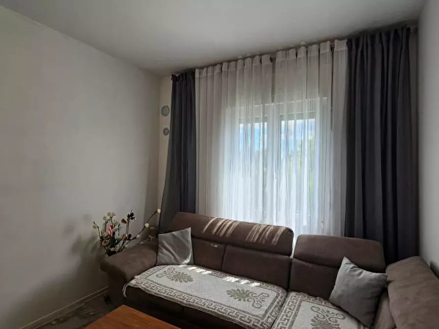 Immagine 12 di Appartamento in vendita  in Piazza Guglielmo Marconi, 5, 34070 Capriva del Friuli GO a Capriva Del Friuli