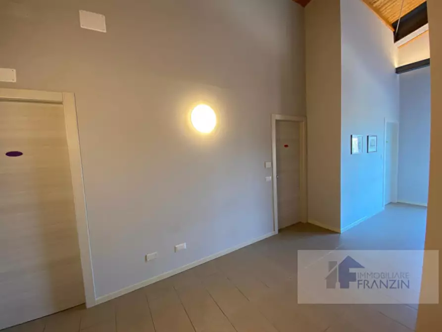 Immagine 6 di Camera in affitto  a Meolo
