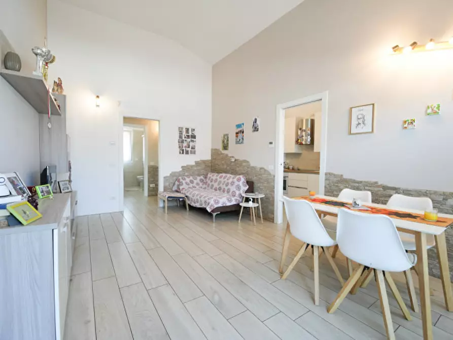 Immagine 5 di Appartamento in vendita  in Via Agnesi 16 a Correzzana