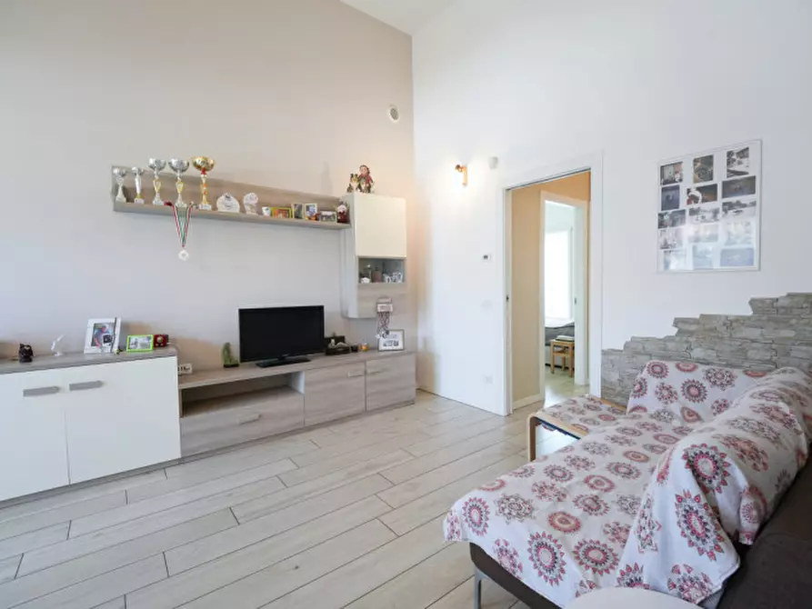 Immagine 8 di Appartamento in vendita  in Via Agnesi 16 a Correzzana