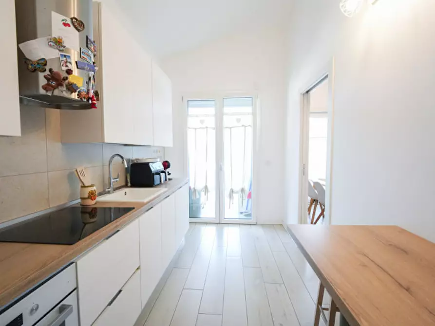 Immagine 9 di Appartamento in vendita  in Via Agnesi 16 a Correzzana