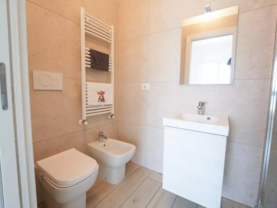 Immagine 33 di Appartamento in vendita  in Via Agnesi 16 a Correzzana