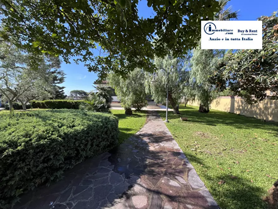 Immagine 5 di Casa bifamiliare in vendita  in via della chiusa a Nettuno
