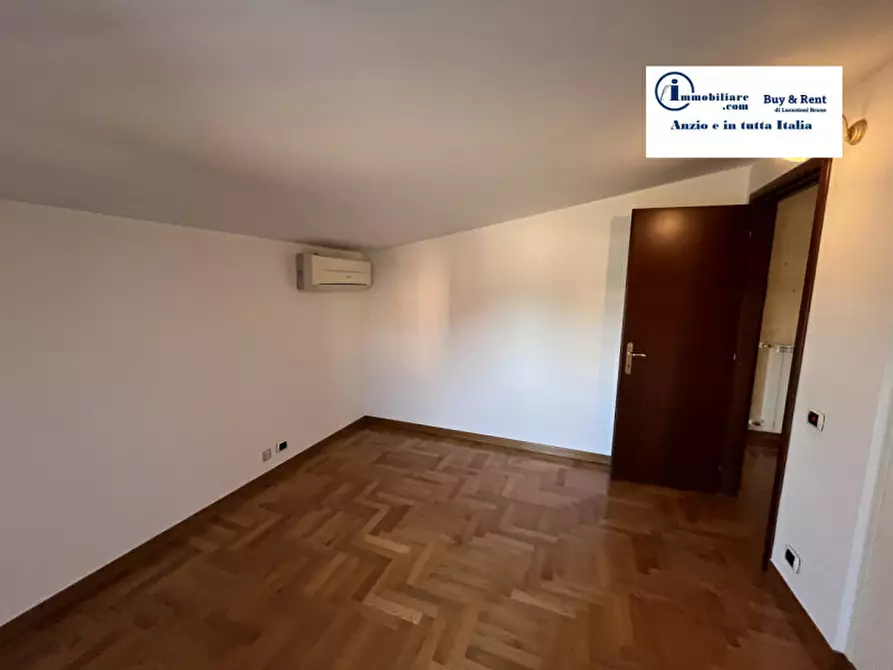 Immagine 36 di Casa bifamiliare in vendita  in via della chiusa a Nettuno