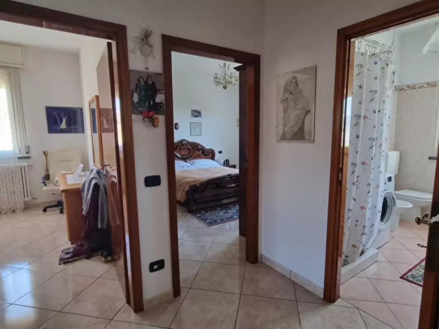 Immagine 10 di Appartamento in vendita  in Piazzale Marsala a Novellara