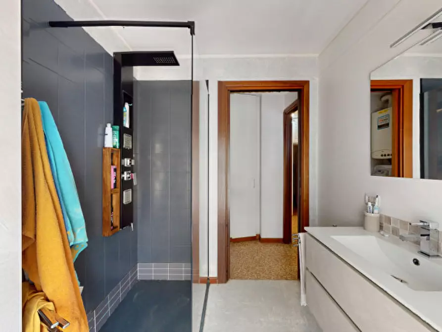 Immagine 13 di Appartamento in vendita  in Via Domeniconi a Vicenza