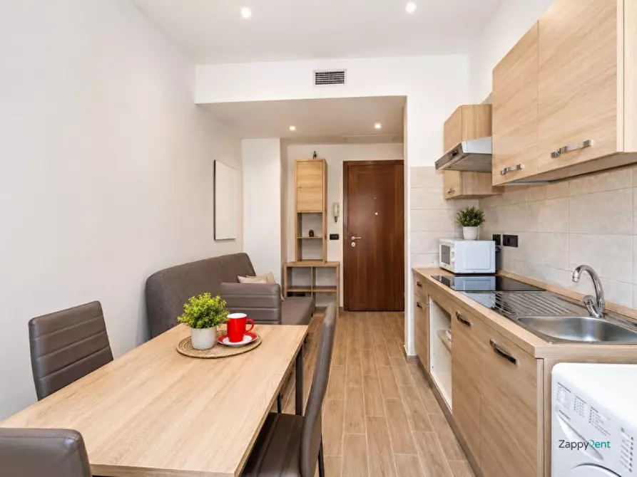 Immagine 31 di Appartamento in affitto  in Via Genova, 166 a Torino