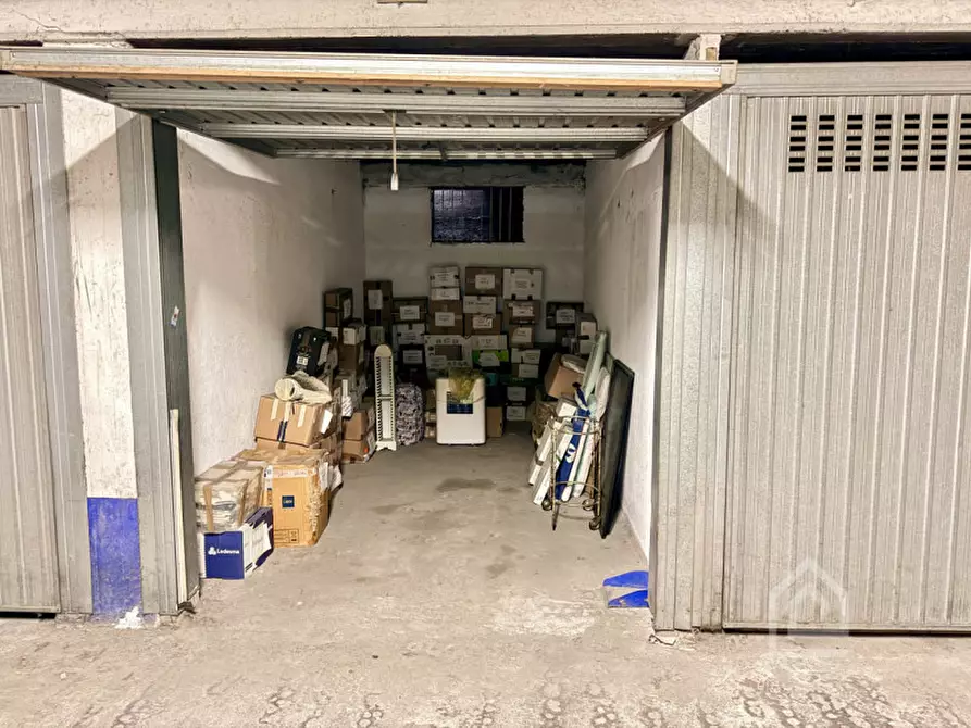 Immagine 3 di Garage in vendita  in Via Matteo Bandello 15 a Torino