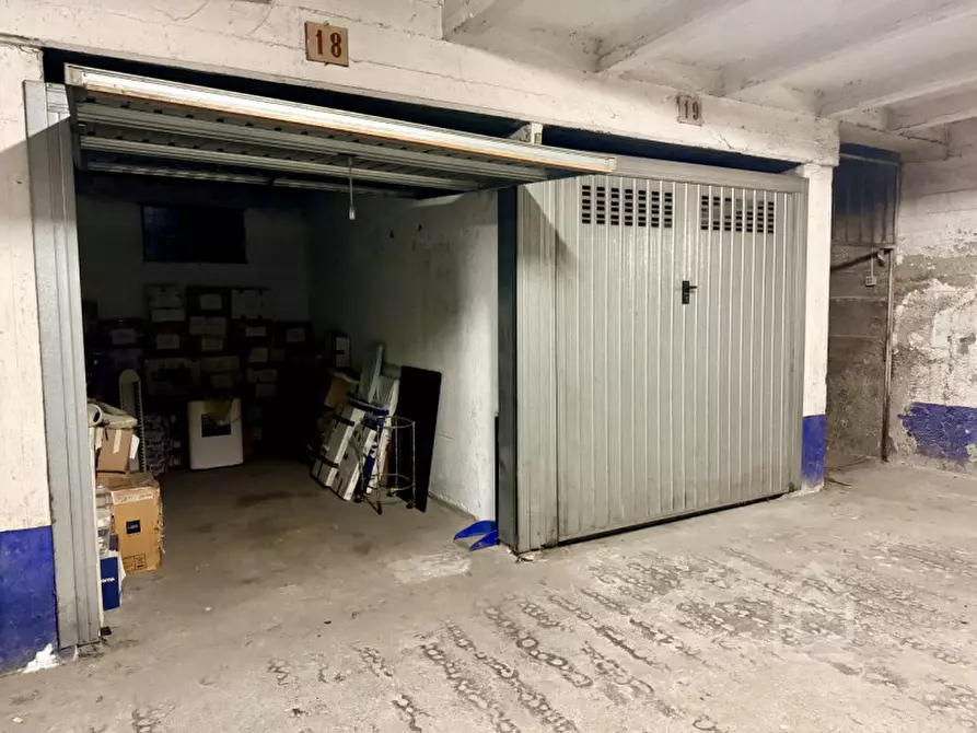 Immagine 6 di Garage in vendita  in Via Matteo Bandello 15 a Torino