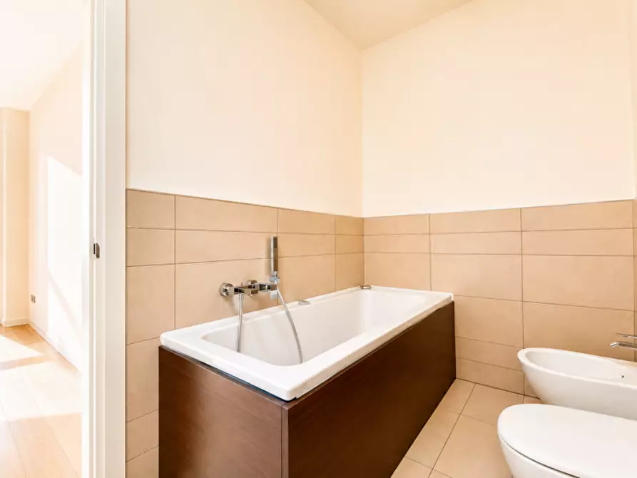 Immagine 16 di Appartamento in vendita  in via XXIV Maggio a Legnago