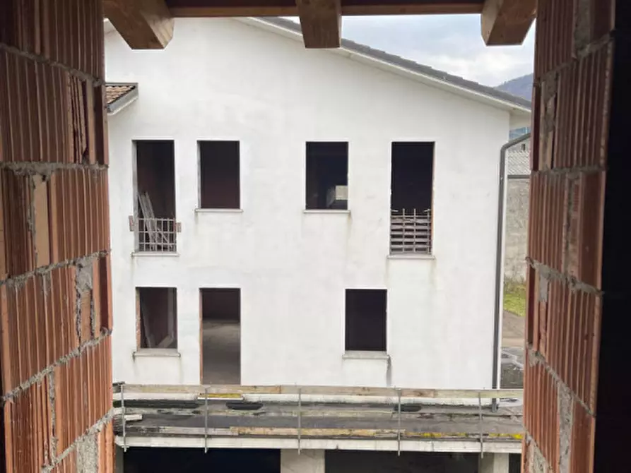 Immagine 17 di Casa bifamiliare in vendita  in Via Tigli a Malo