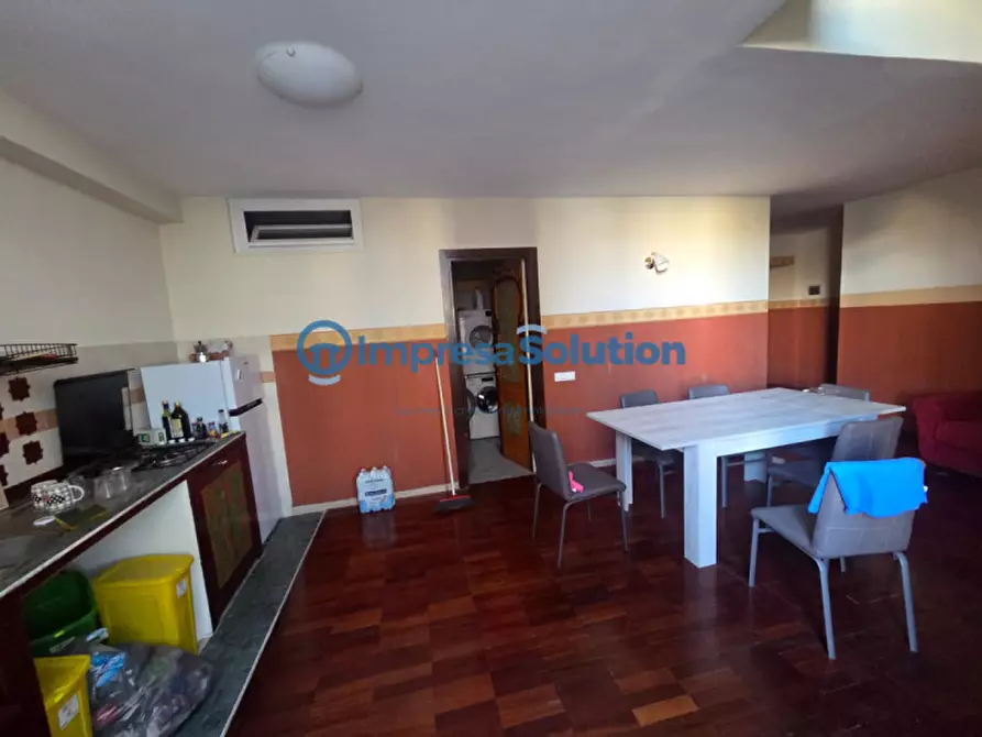 Immagine 13 di Camera in affitto  in Vico Lammatari a Napoli