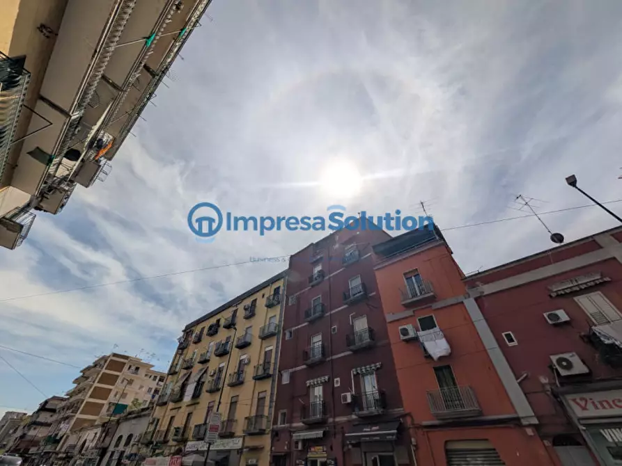 Immagine 7 di Negozio in vendita  in Via Casanova a Napoli