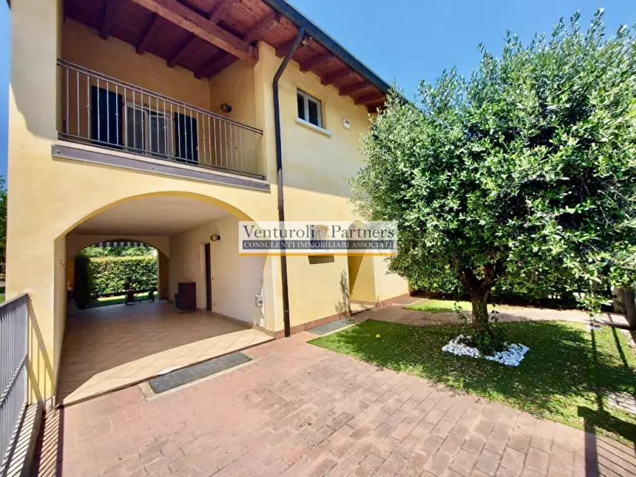 Immagine 1 di Casa bifamiliare in vendita  in Via Chiosetto a Paitone