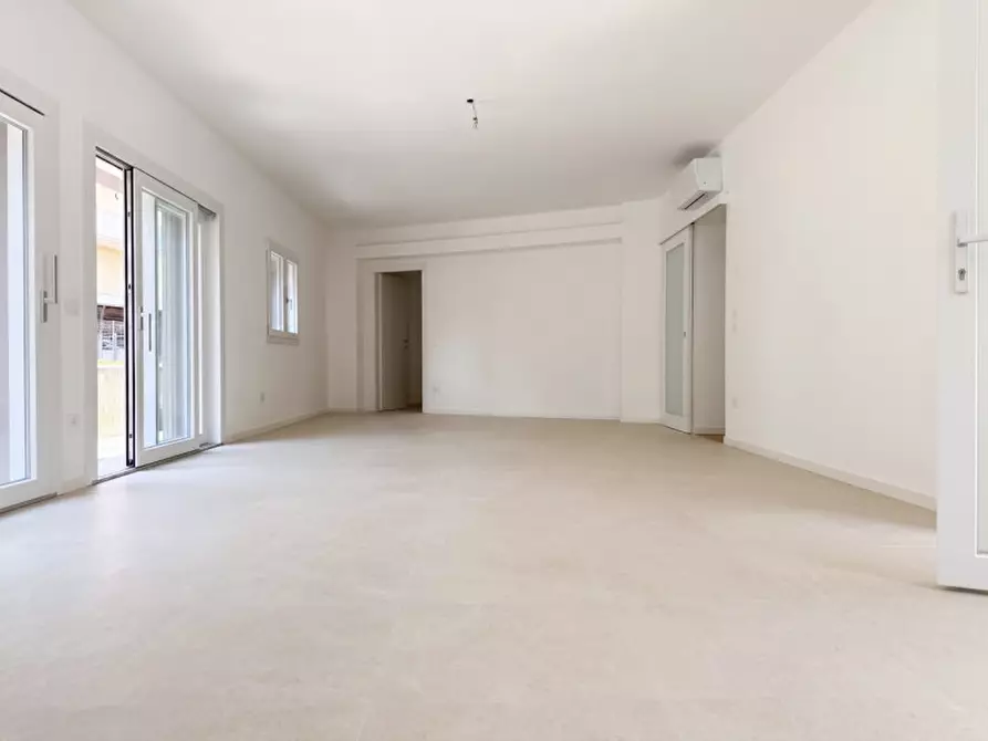 Immagine 1 di Casa bifamiliare in vendita  in Viale Trieste 253 a Vicenza