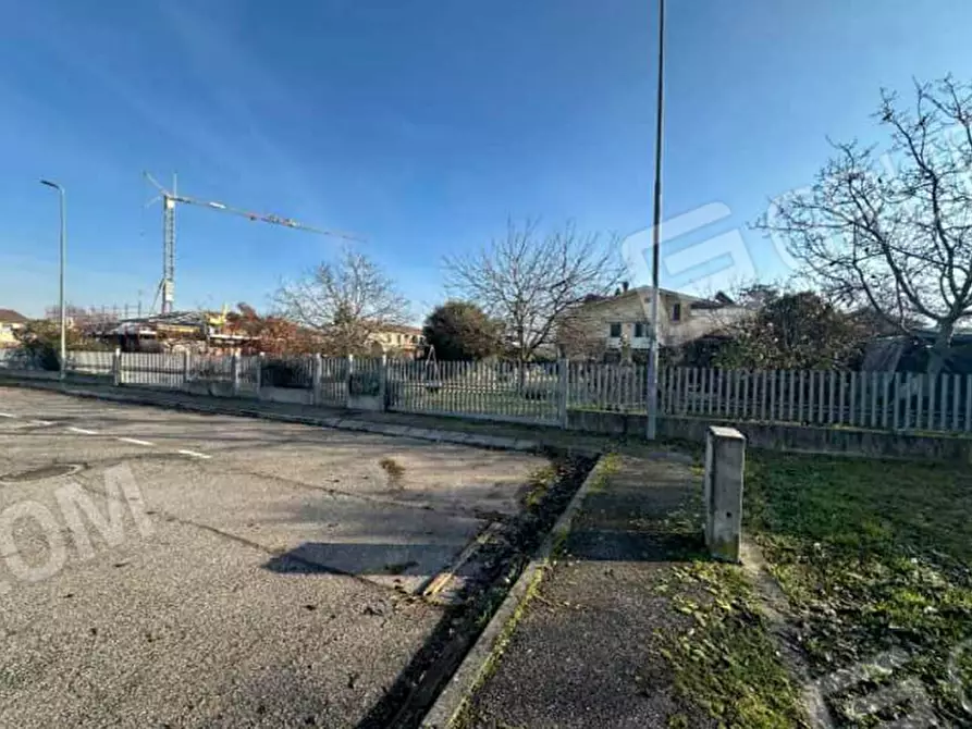 Immagine 3 di Terreno in vendita  in Via Pozza 2A a Cerea