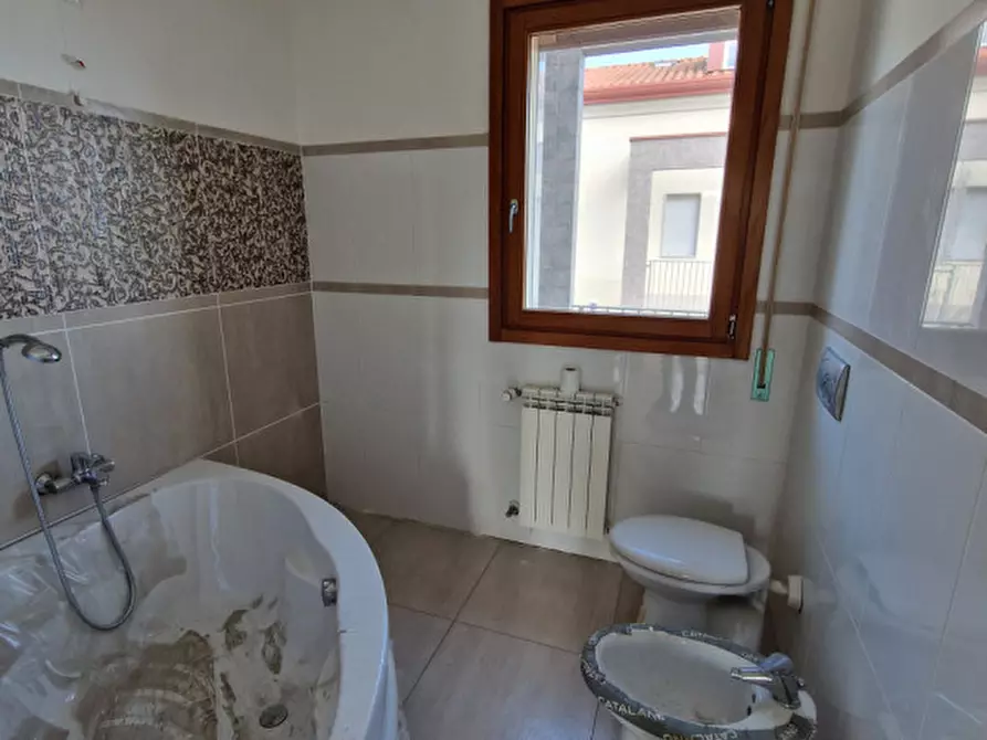 Immagine 10 di Appartamento in vendita  in Via del Bosco a Chioggia
