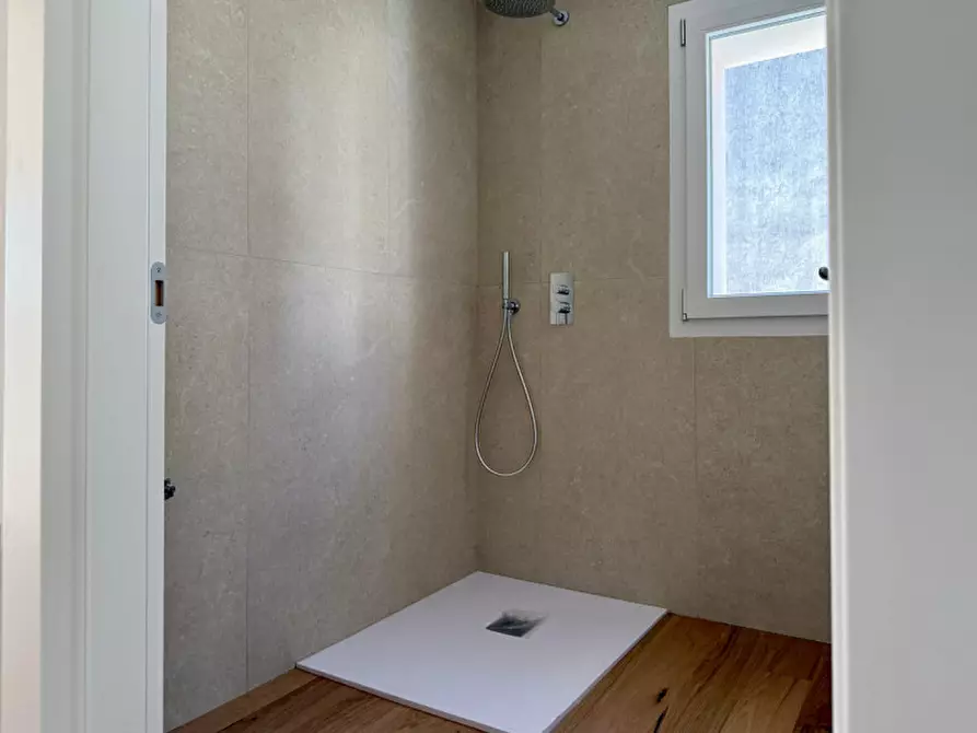 Immagine 4 di Casa bifamiliare in vendita  in Viale Trieste 255 a Vicenza