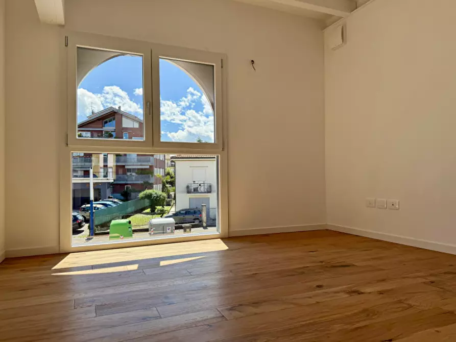 Immagine 5 di Casa bifamiliare in vendita  in Viale Trieste 255 a Vicenza