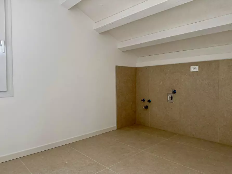 Immagine 11 di Casa bifamiliare in vendita  in Viale Trieste 255 a Vicenza