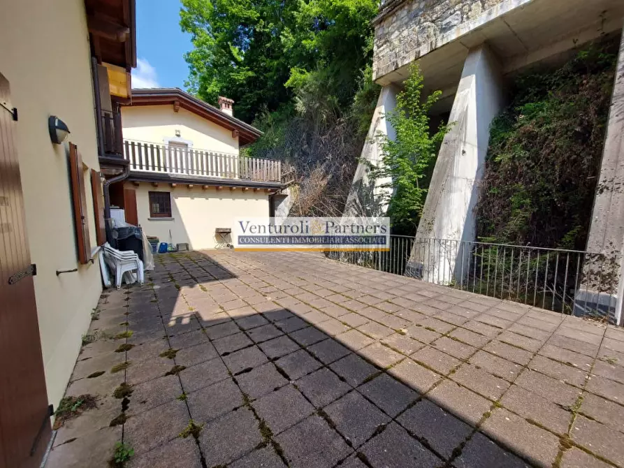 Immagine 17 di Appartamento in vendita  in siano a Bagolino