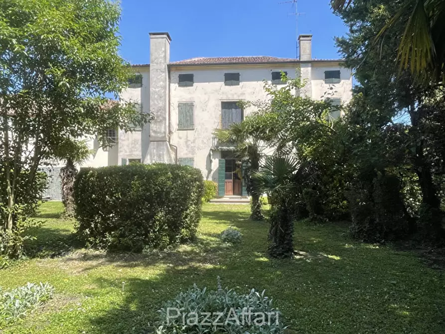 Immagine 2 di Villa in vendita  in Via Rusteghello a Piove Di Sacco