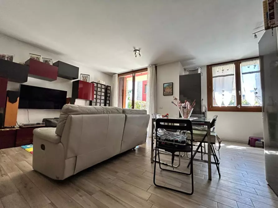 Immagine 3 di Appartamento in vendita  in Stradello Levanto, 4 a Parma