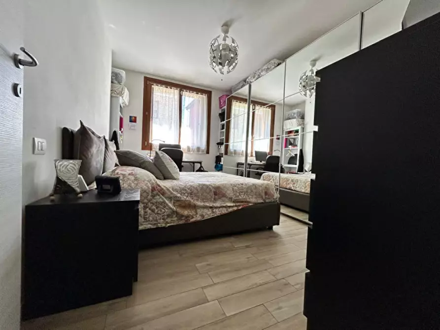 Immagine 21 di Appartamento in vendita  in Stradello Levanto, 4 a Parma