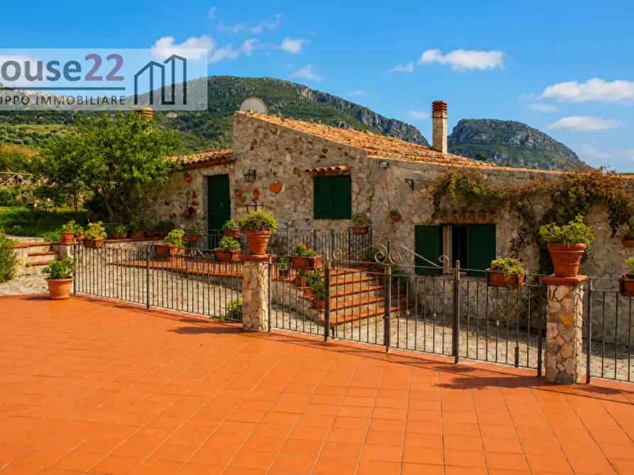 Immagine 3 di Rustico / casale in vendita  in Contrada San Leonardo a Caccamo