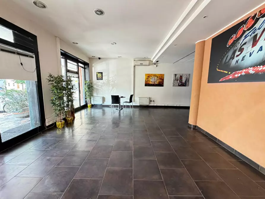 Immagine 3 di Negozio in vendita  in Piazzale Vittorio Veneto a Cologna Veneta