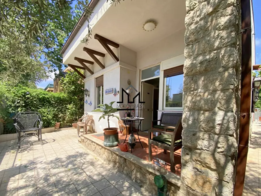 Immagine 4 di Villa in vendita  a Palermo
