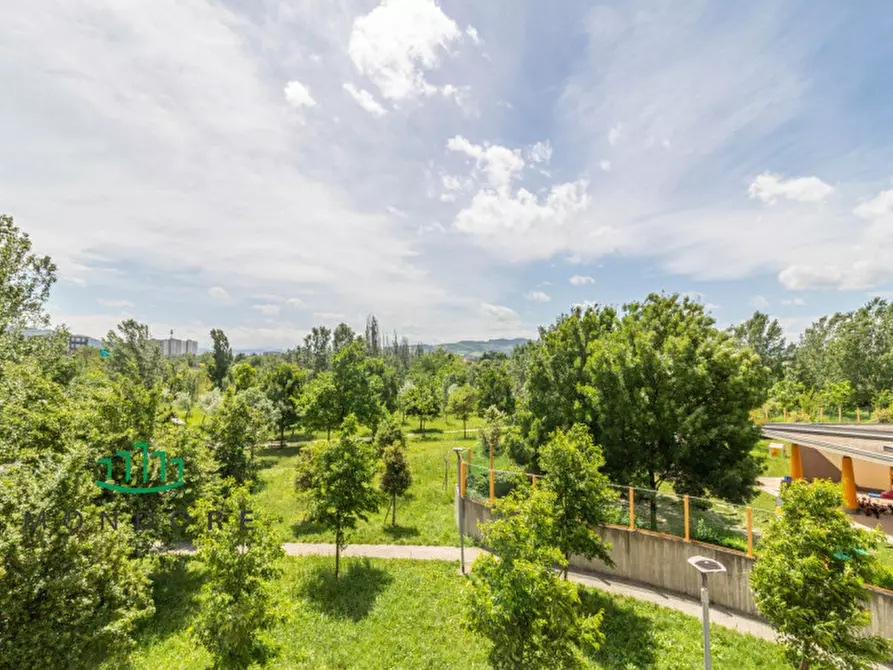 Immagine 10 di Appartamento in vendita  in Via Elio Bragaglia a Bologna
