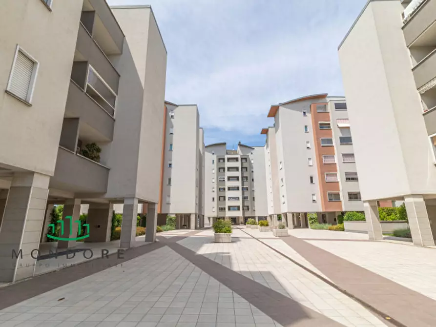 Immagine 34 di Appartamento in vendita  in Via Elio Bragaglia a Bologna