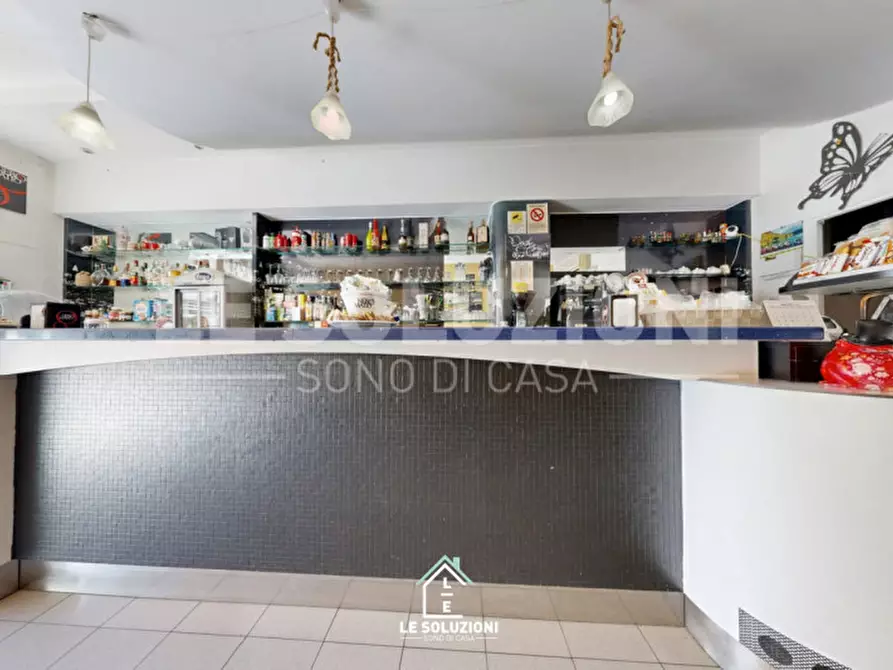Immagine 1 di Attività commerciale in vendita  in Via Napoleone Bonaparte 44 a Putignano
