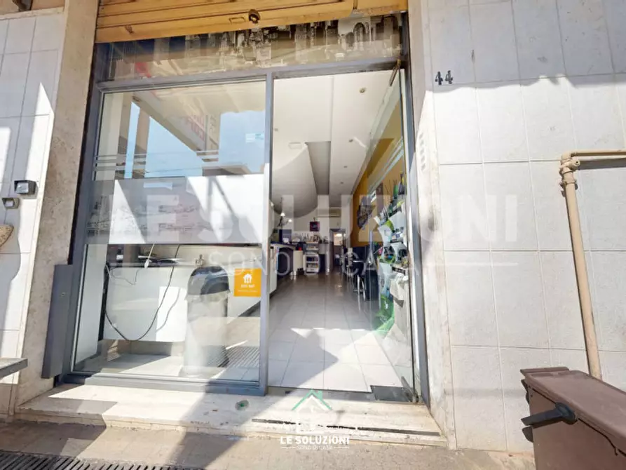 Immagine 9 di Attività commerciale in vendita  in Via Napoleone Bonaparte 44 a Putignano