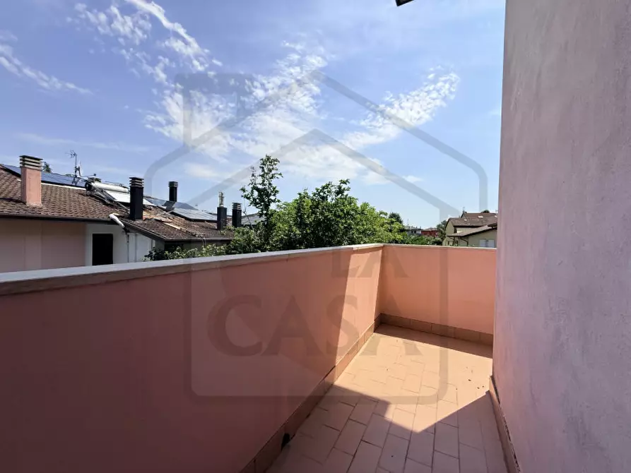 Immagine 5 di Appartamento in vendita  in Via Quattro Novembre a Due Carrare
