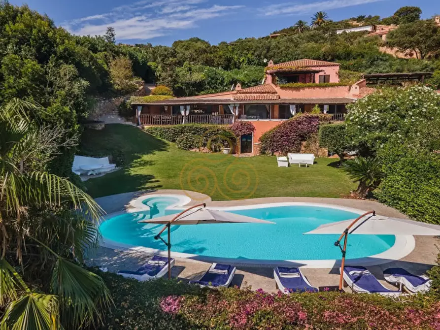 casa indipendente in vendita ad Arzachena in zona Capriccioli