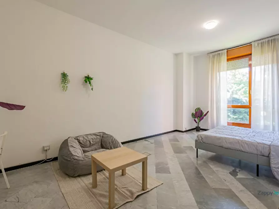 Immagine 1 di Camera in affitto  in Via Palmanova, 67 a Milano