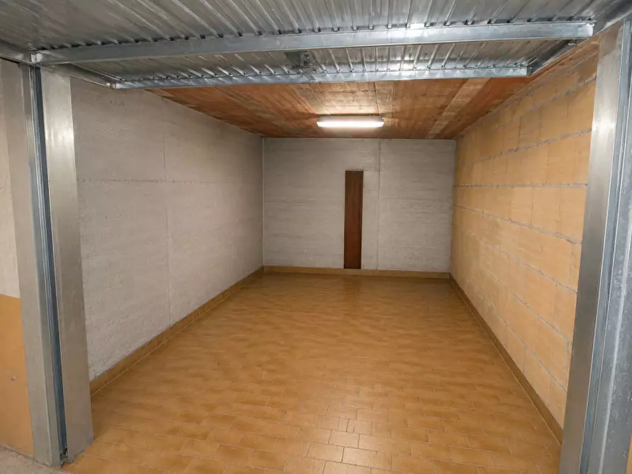 Immagine 3 di Garage in vendita  in Via Pinzon a San Giovanni Lupatoto