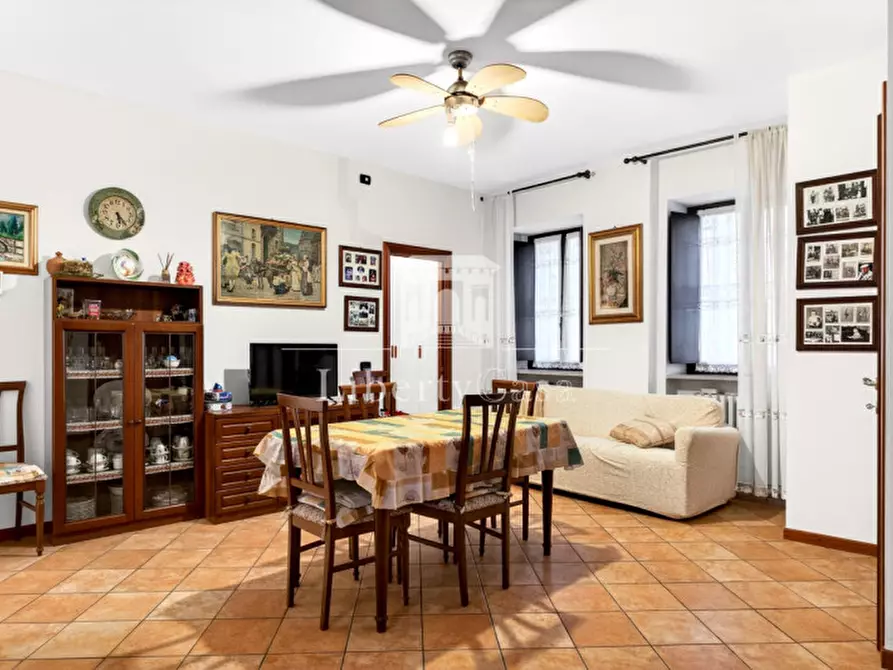 Immagine 6 di Palazzo in vendita  in Via Fantoni a Salò
