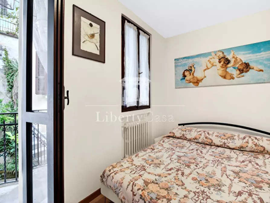 Immagine 9 di Palazzo in vendita  in Via Fantoni a Salò