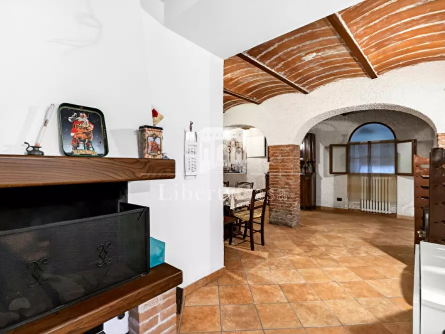 Immagine 17 di Palazzo in vendita  in Via Fantoni a Salò