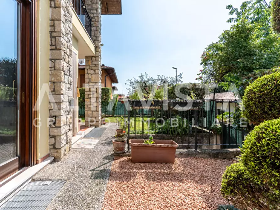 Immagine 2 di Villetta a schiera in vendita  in Via Vittorio Veneto a Calvagese Della Riviera