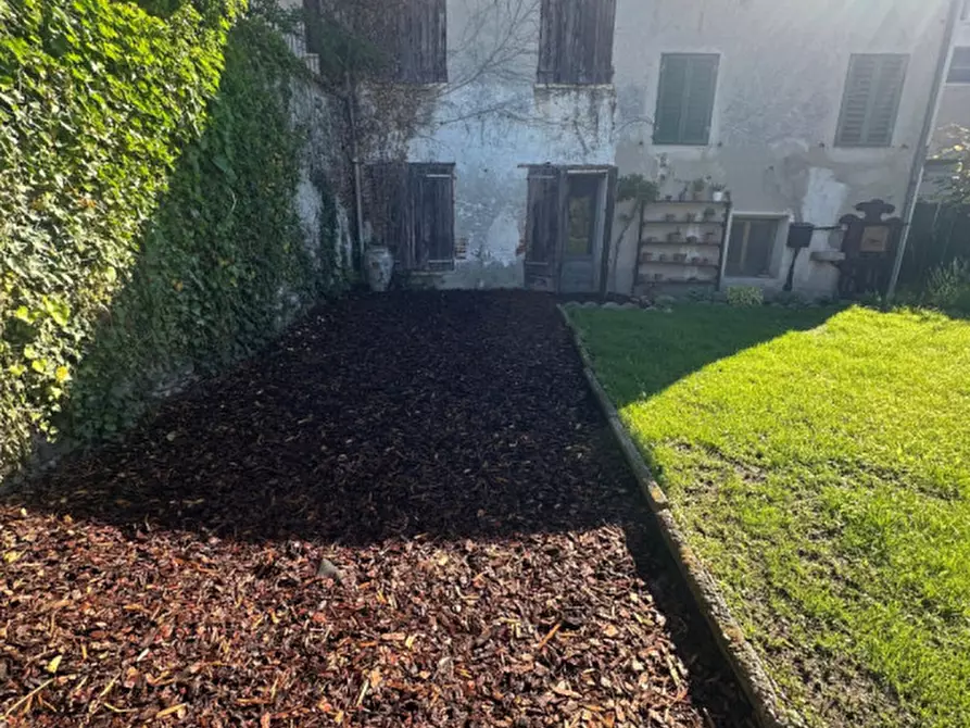 Immagine 6 di Villetta a schiera in vendita  in Piazza de Fabris 28 a Nove